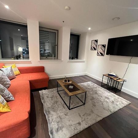 Spacious Sleep 7 Flat 20 Mins Central London Bp65 Londres Exterior foto