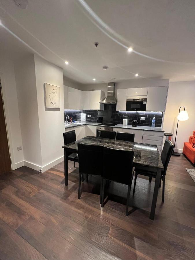Spacious Sleep 7 Flat 20 Mins Central London Bp65 Londres Exterior foto